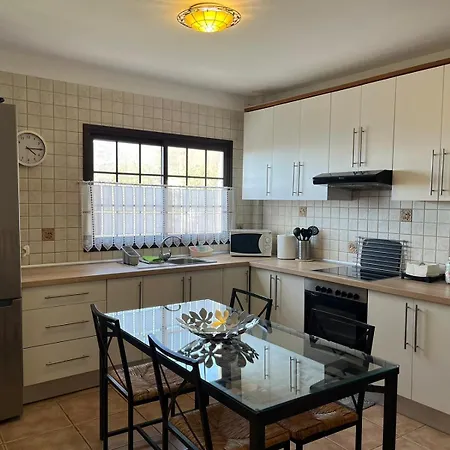 Casa El Almendrillo بيت للعطل *